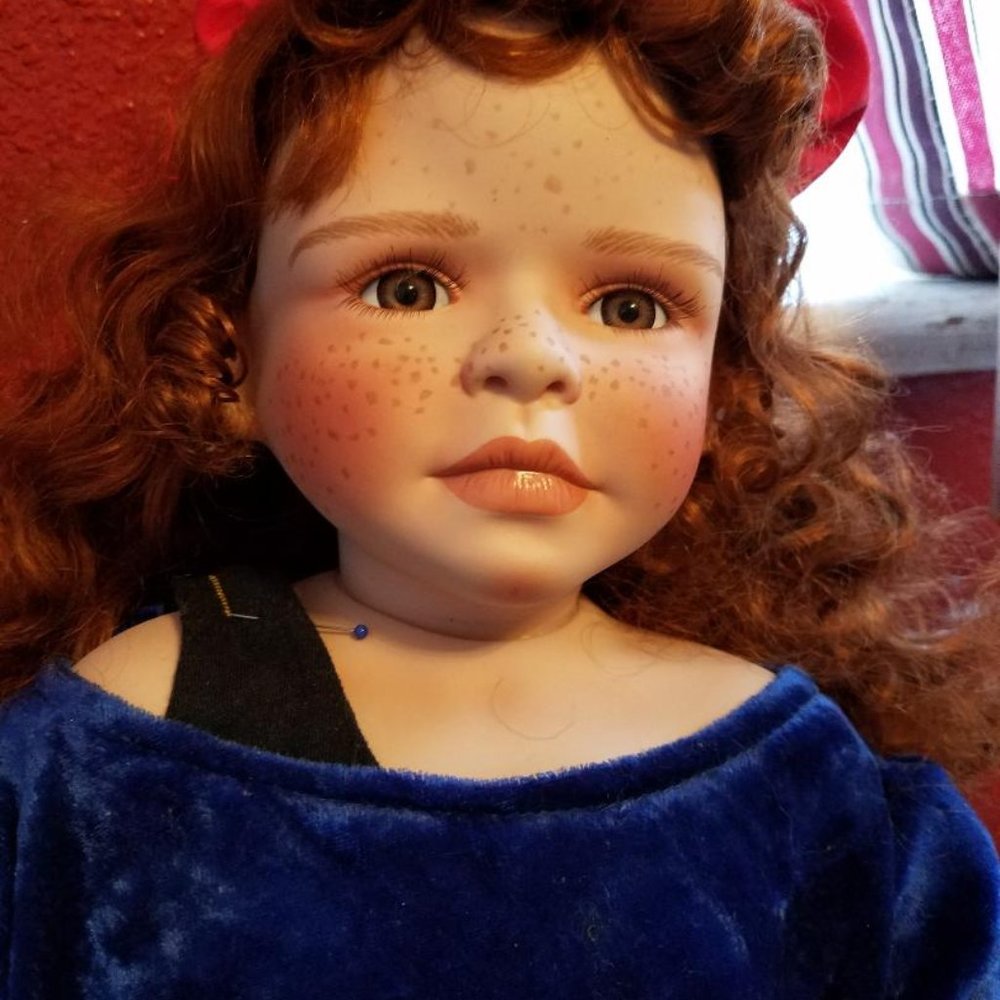 KAYE WIGGS,  BOBBIE JEAN, 27" PORCELAIN DOLL IN BOX, 1995